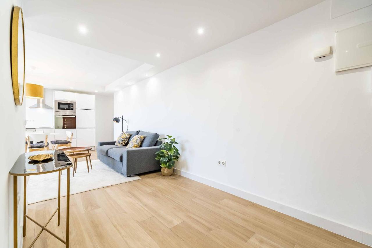 Sur Suites Palmeras 9 Фуэнхирола Экстерьер фото