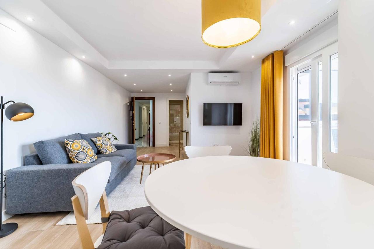 Sur Suites Palmeras 9 Фуэнхирола Экстерьер фото